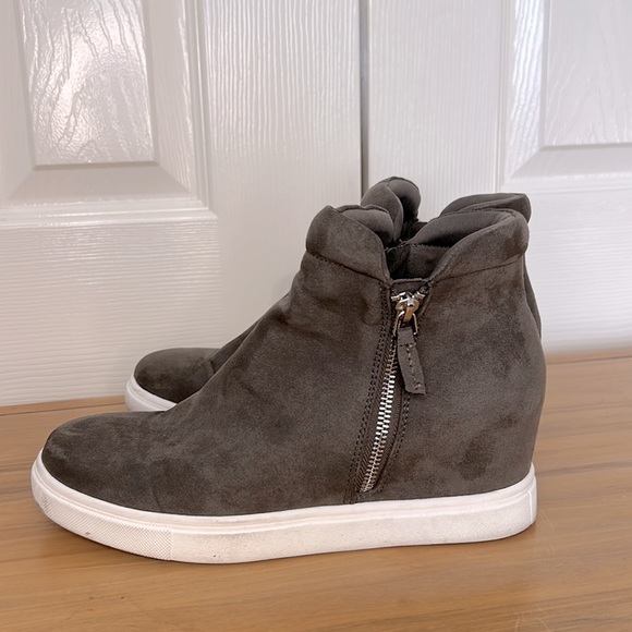 Madden Girl Wedge High Top Sneakers Gray Suede with side zipper Size 9 - Picture 2 of 7